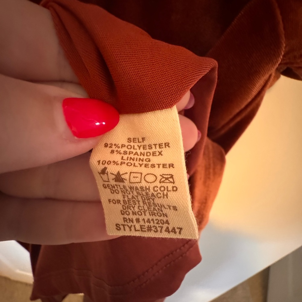 Hem & Thread Velvet Dress-Rust - Picture 6 of 6